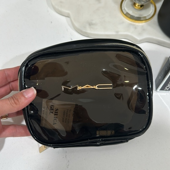 M·A·C bundle - Picture 6 of 13